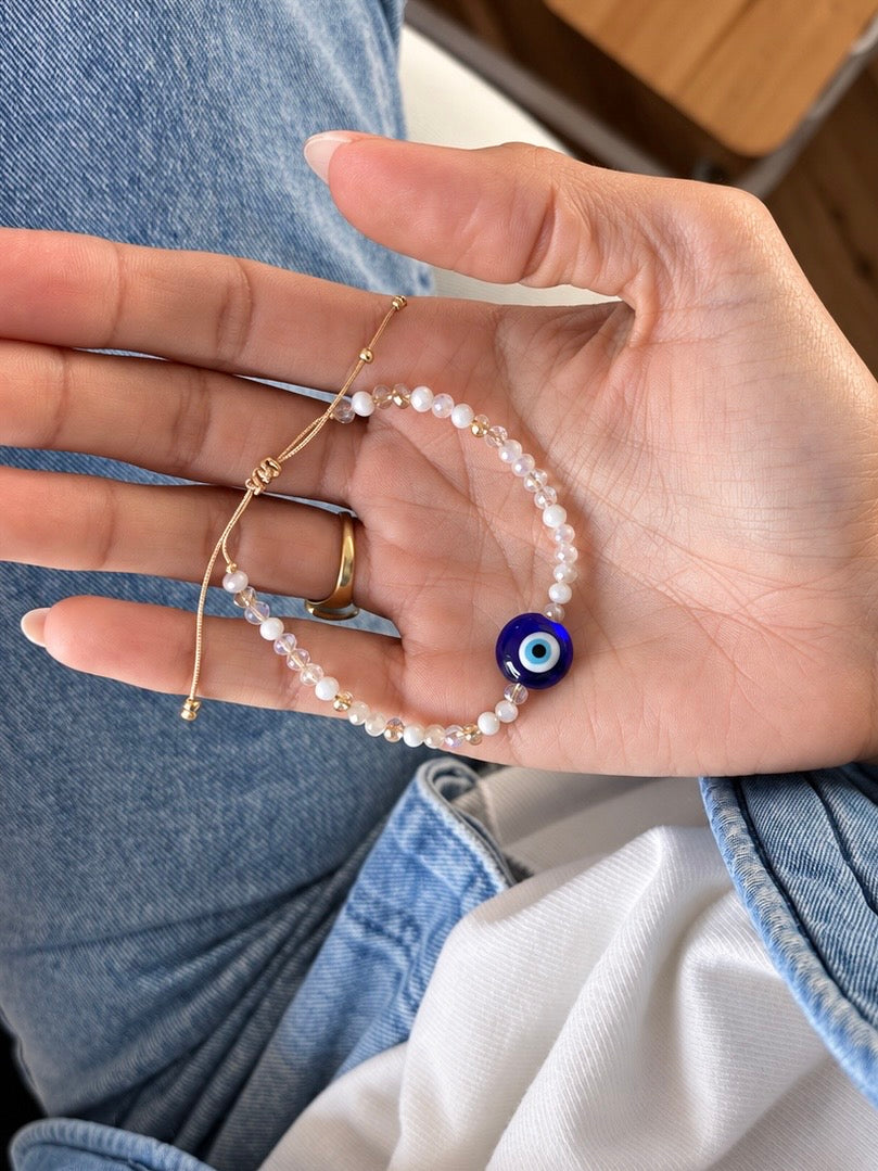 Ojo azul cristal