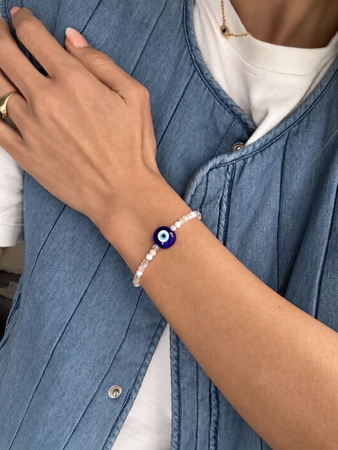 Ojo azul cristal