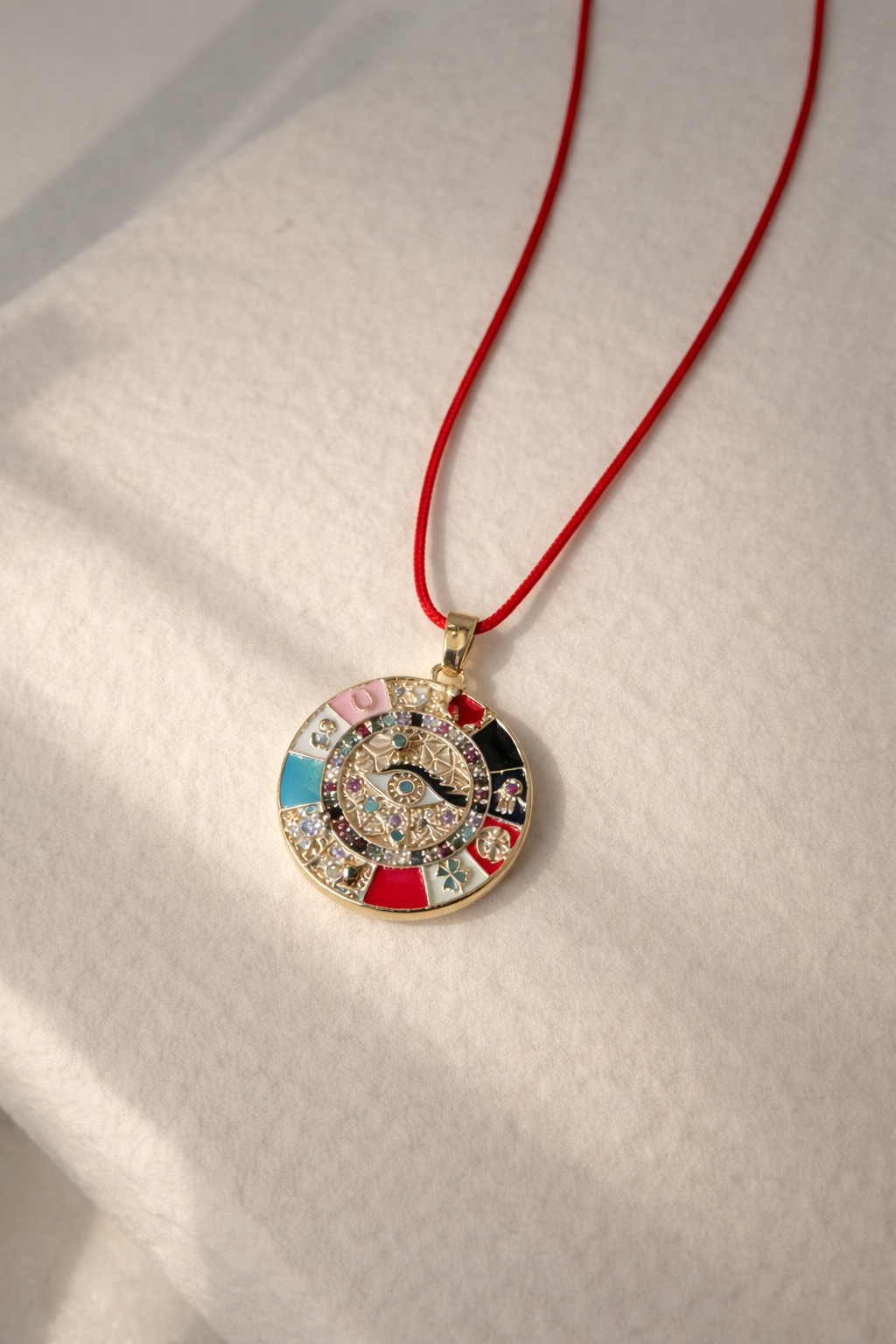 Collar amuletos energéticos